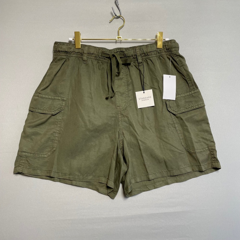 NWT Standard Surplus Pull On Tencel Cargo Shorts Olive Green Womens Size L